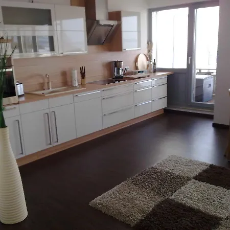 Exklusive Ferienwohnung Anja Апартаменты Штральзунд